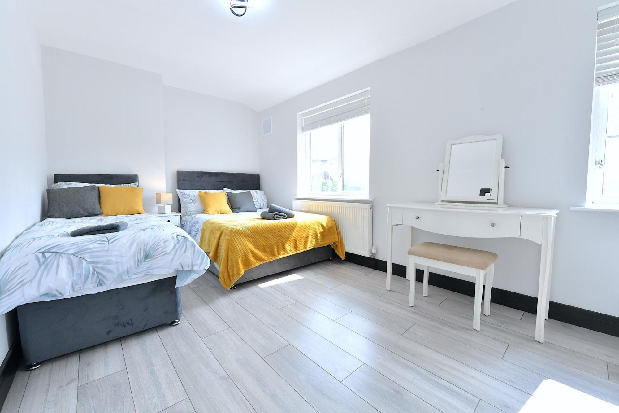 North West London Escape Villa Mill Hill Bagian luar foto